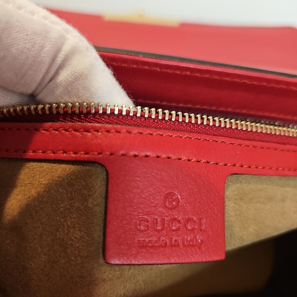 Gucci Linea Red/Pink Padlock Leather Shoulder Bag Medium - Picture 7 of 7